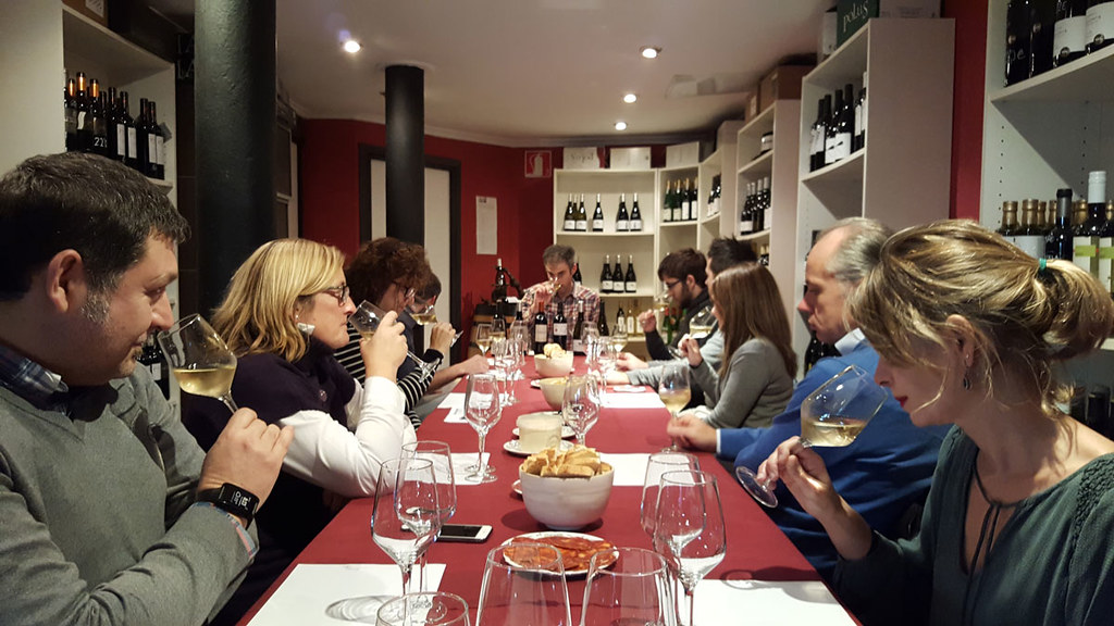 Deusto Alumni Experience. Cata de vinos blancos y tintos 2017